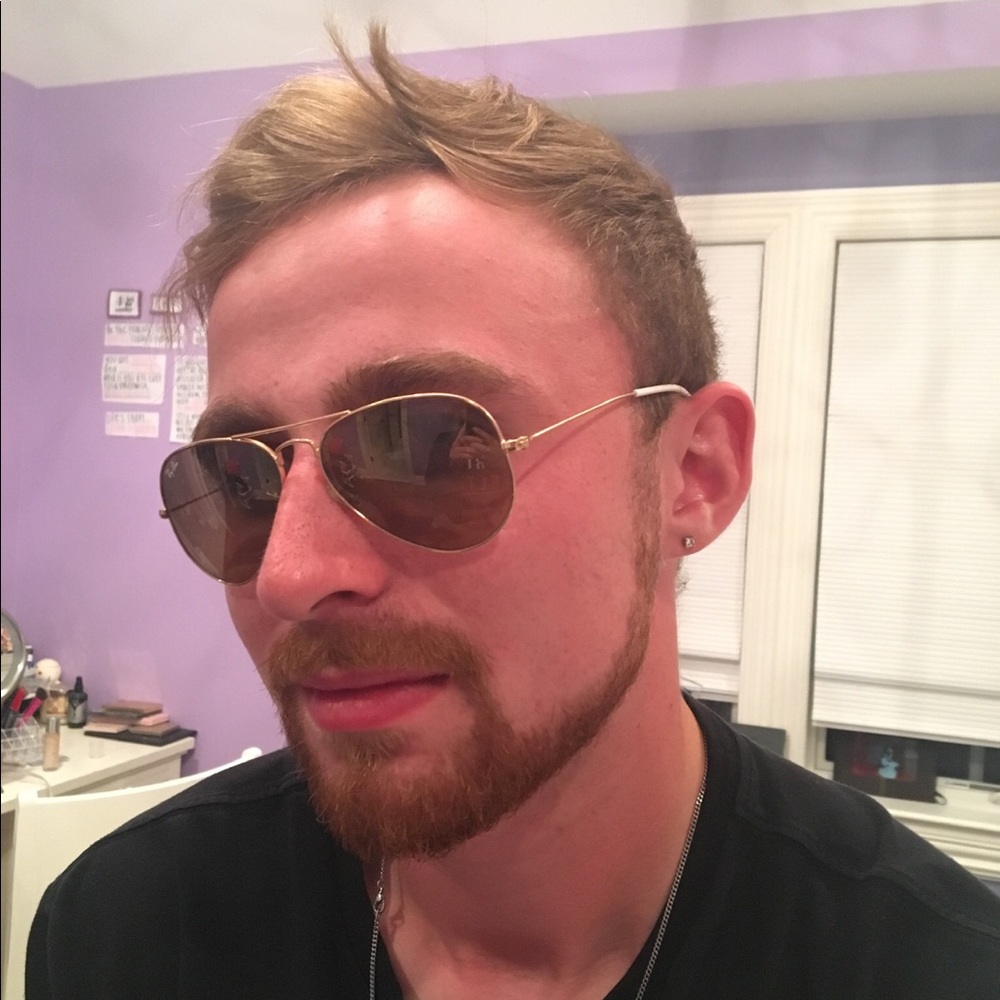 Ray-Ban sunglasses - Picture 2 of 5